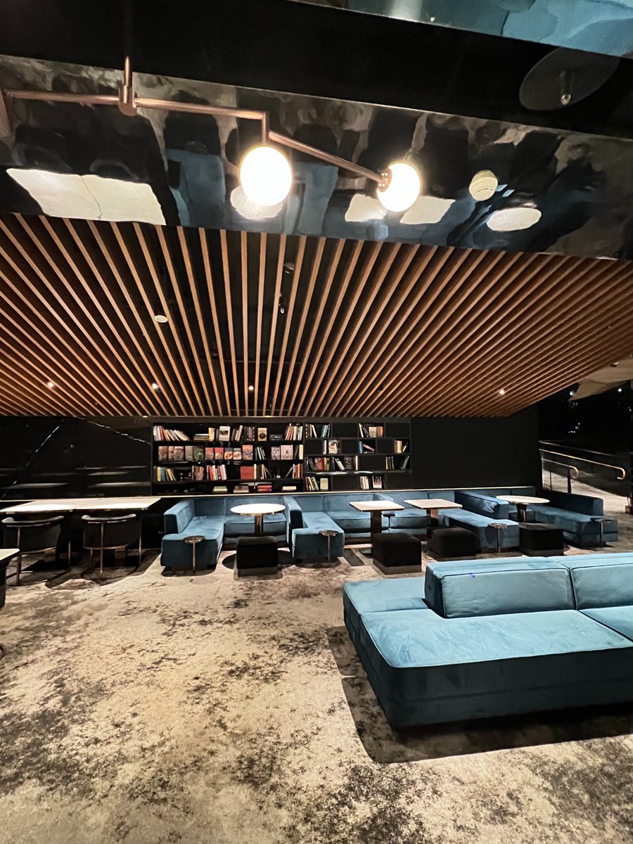 vecscfac's tweet image. 一緒に映画でも見ませんか