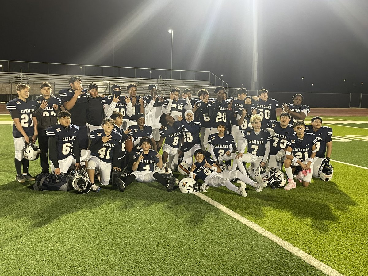 ELDO_FB's tweet photo. @HERNANDO_MS 8th Grade Football Earns The W Against Eastlake MS! #FutureAztecs @EDAztecs_HS https://t.co/RxMeAIPXfq