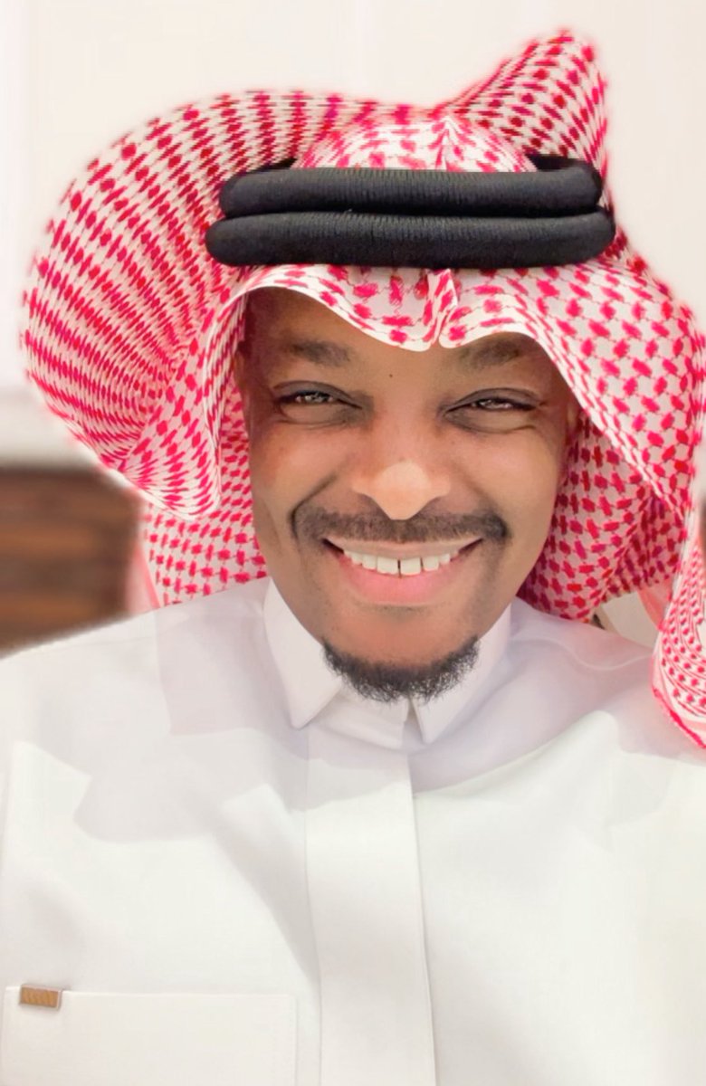 ابتسِم… فابتسامتُك الجميلة تمنحك الأمل،
وتُعيد لقلبك ذلك الضوء الذي يظنّه ضاع.