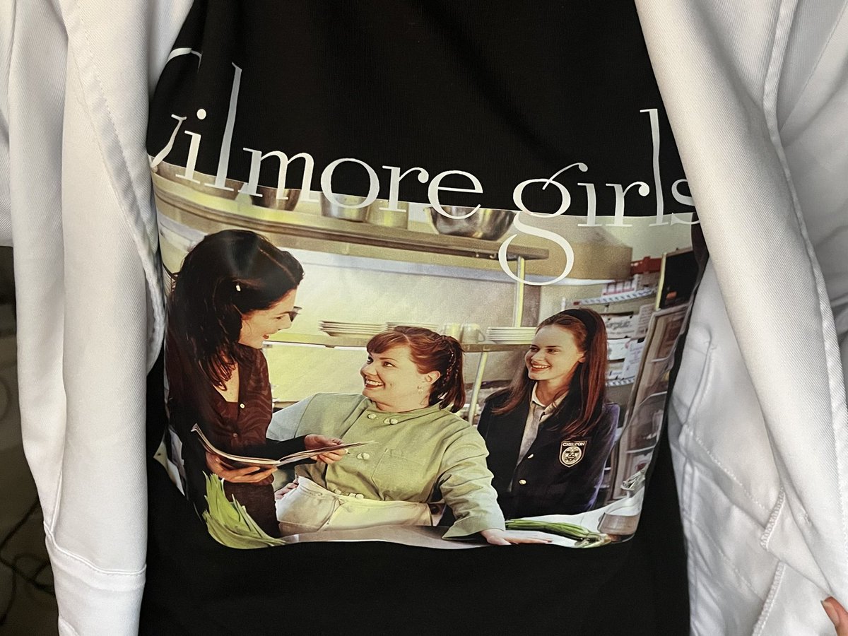 AB_YARA1's tweet photo. I didn’t expect to get this shirt as a birthday gift lol https://t.co/tyt49n3fEZ