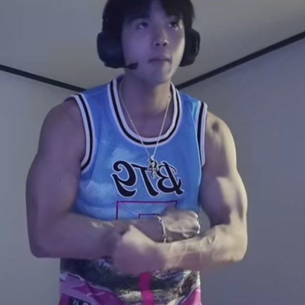 180cmpapi's tweet image. have a good day from me