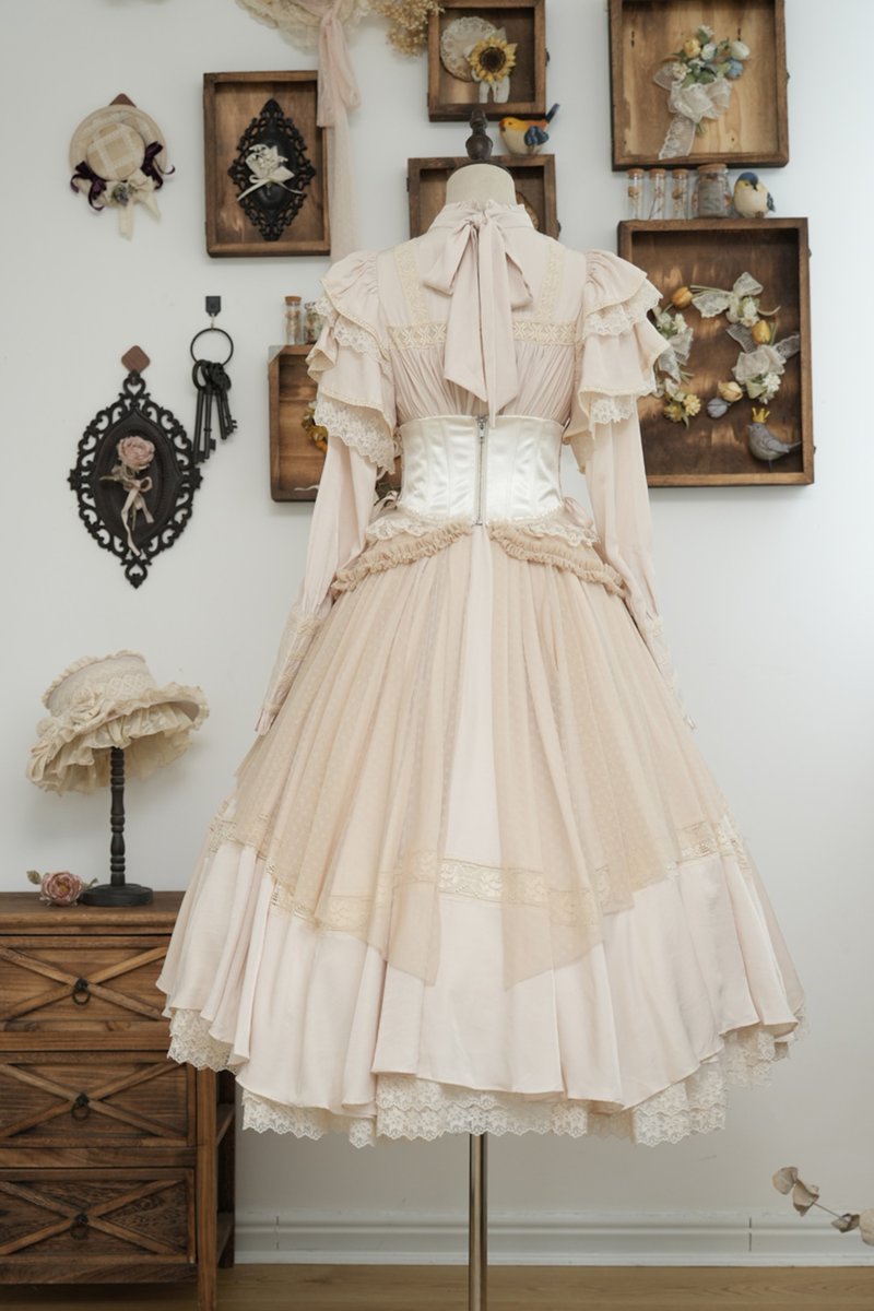 🌟商品紹介🌟 ブライトプリンセス コルセット 三か所に施されたレース