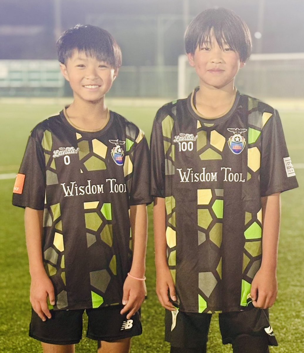 ラヴィーダエリート軍✨Newウェア✨ フィールド・GKともにデザインを