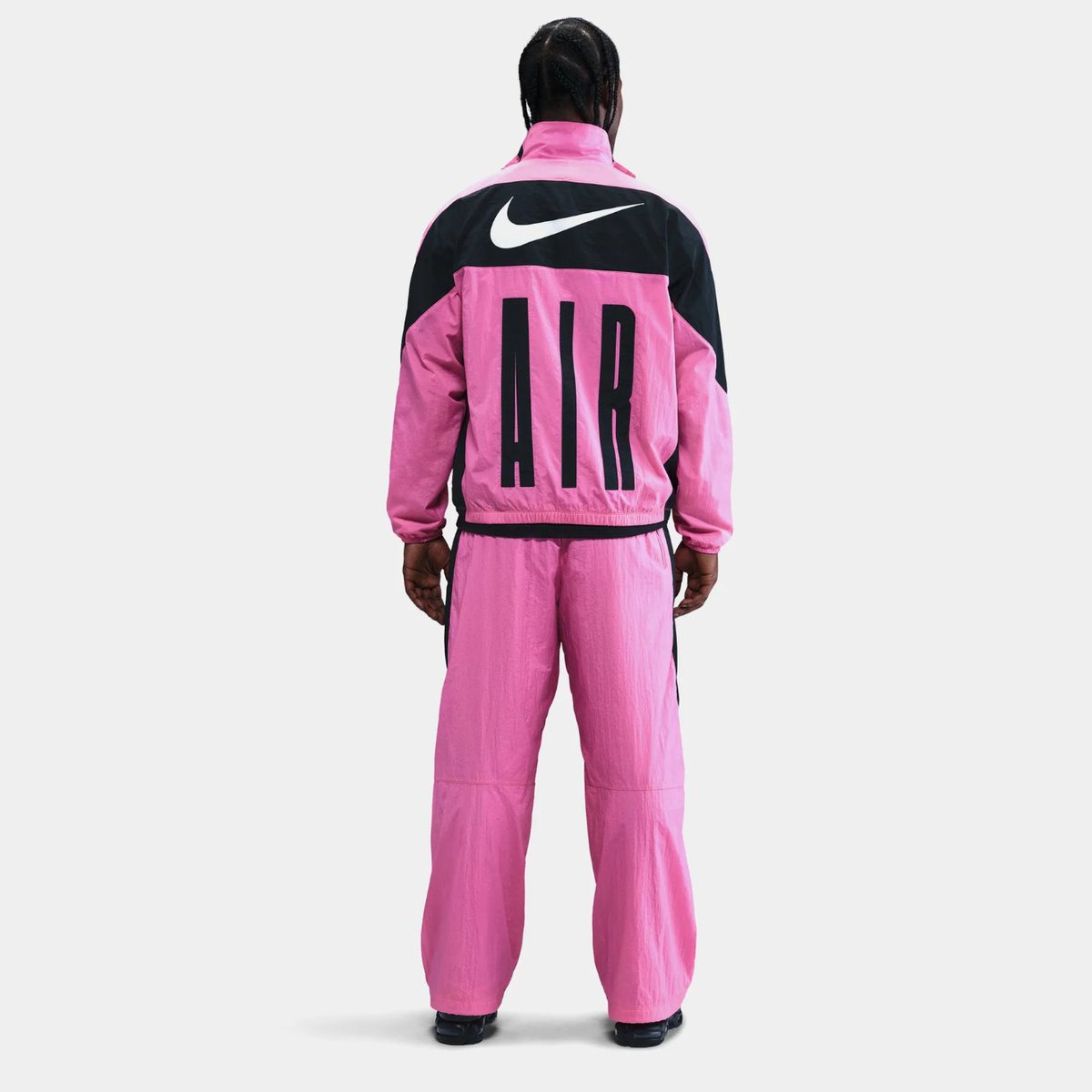 AD: Nike Air Woven Track Suit 'Pinksicle/Black'

Jacket shopstyle.it/l/cwKFl
Pants  shopstyle.it/l/cwKFk