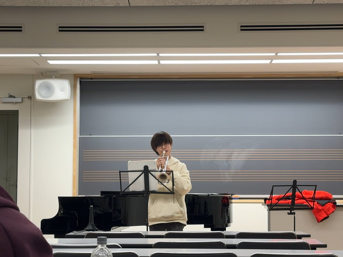 tcm_academy_trp's tweet image. 【11月ミニおさらい会】
11/19(水)にミニおさらい会を行いました。
今回もソロや2重奏など、各々が準備したものを披露しました！
4年生は12月に卒業試験、1,2年生は2月に実技試験を控えています。まだまだ課題は山積みです🔥