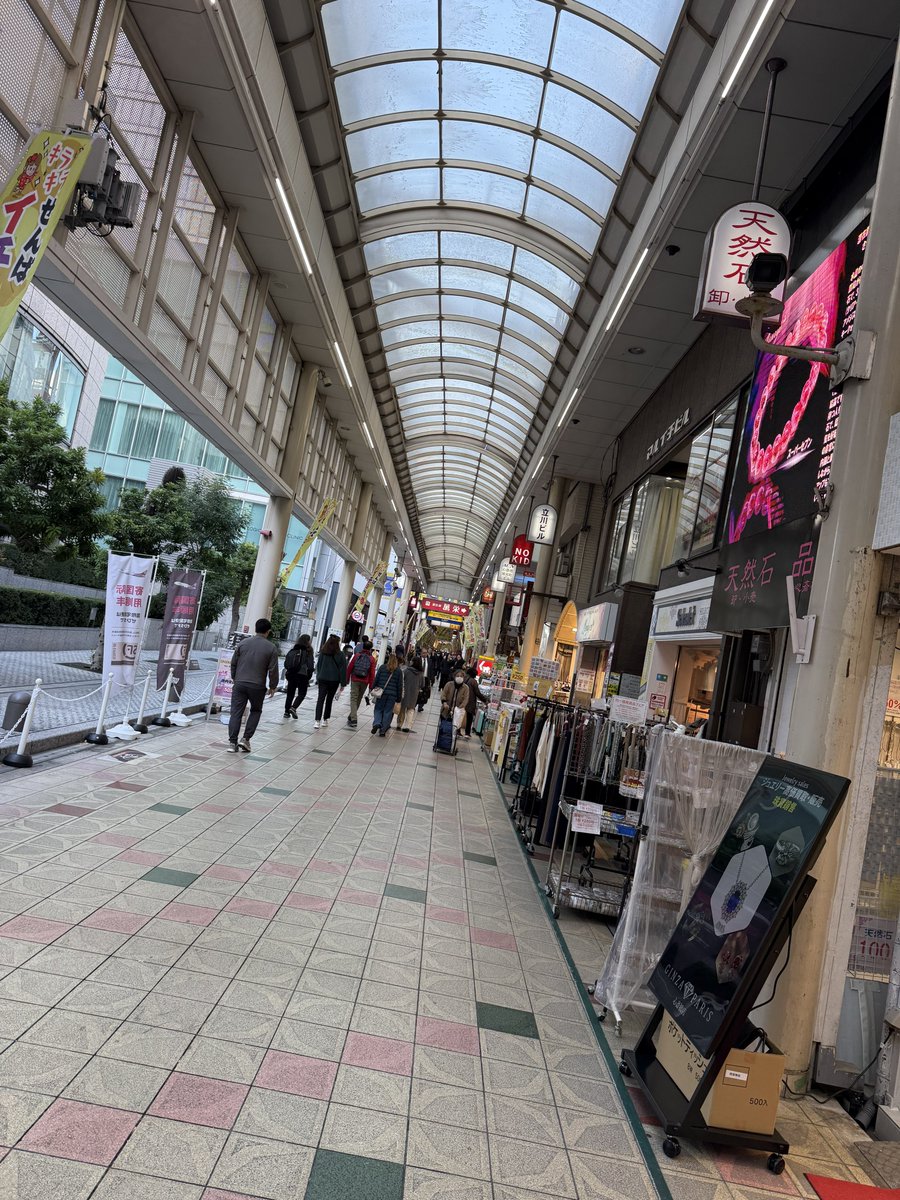 9vb_reports's tweet image. 大阪到着🚗
いつもの本町🏨
2年ぶりに来たら駐車場料金が値上がりしてた😖とりあえず周辺散策へ。