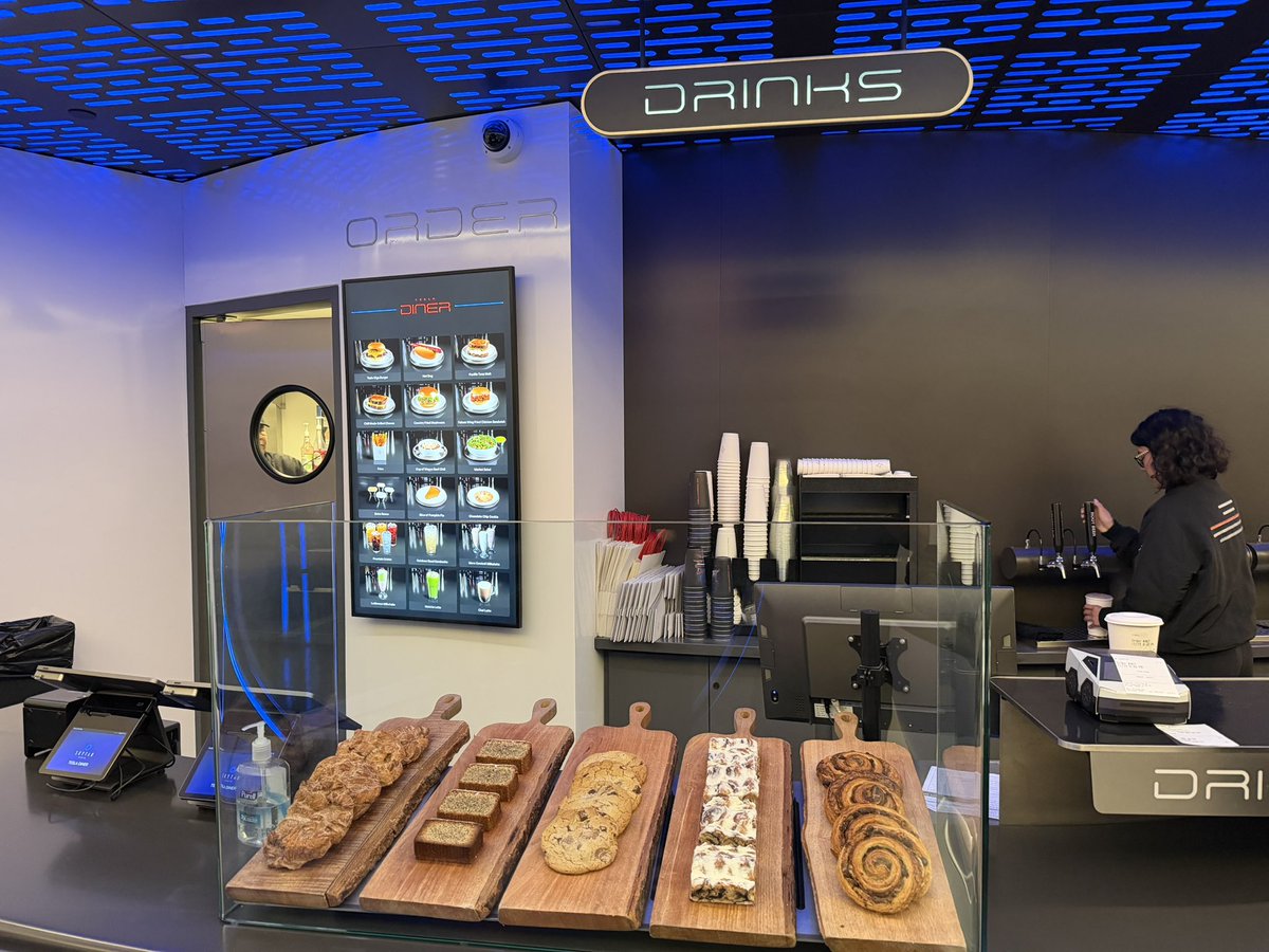 WholeMarsBlog's tweet image. Pastries at the Tesla Diner