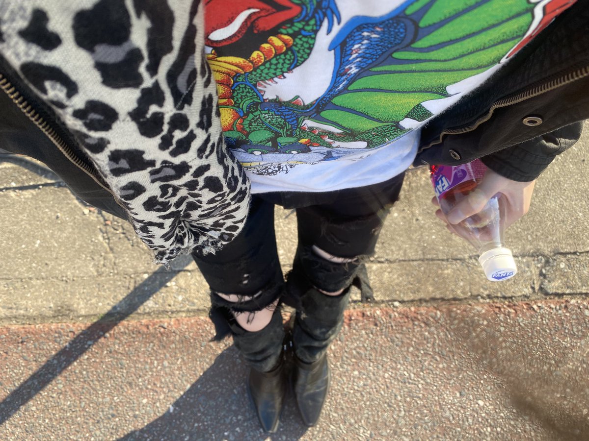 code_no9029's tweet image. saint laurent paris hedi destroy

最近これしか履いてない