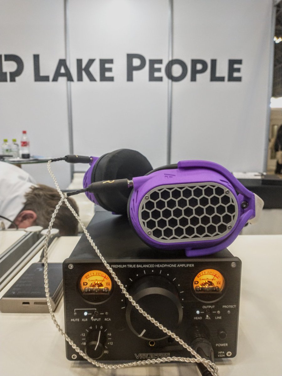 HpAround's tweet image. InterBEE2025出展中です。少しマニアックなヘッドホンを持ってきました。試聴もできますので是非お立ち寄りください。
#interbee2025 #lakepeople #violectric #auribus