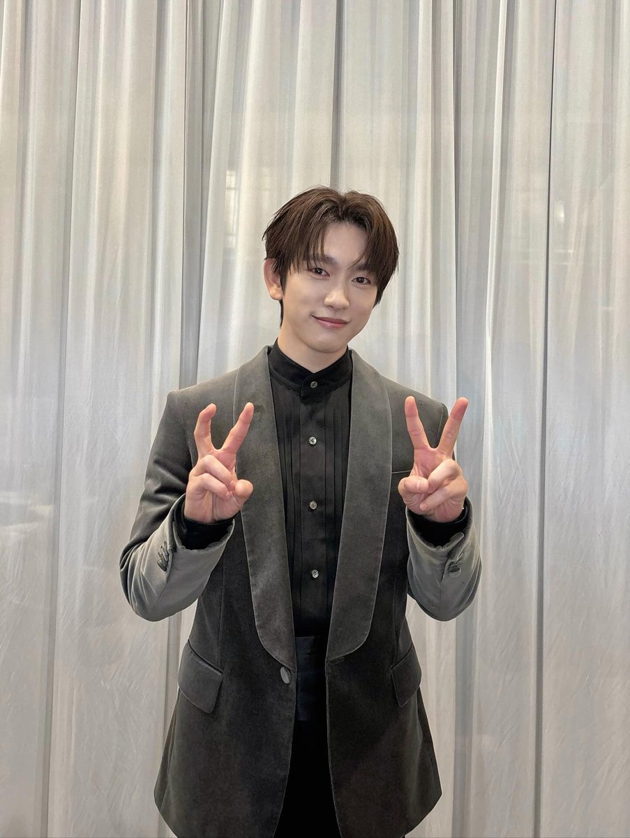 peachpage_net's tweet image. 251120 녕스타그램🍑#청룡영화상

우리 팬들 덕분에 어제 행복한 하루였어요. 많은 노력으로 만들어 주신 상 고마워요. 좋은 작품으로 보답할게요. 

Thank you, my fans. I know how much effort you’ve put in to bring me this award. I’m grateful, always, and I‘ll keep doing my best for you.…