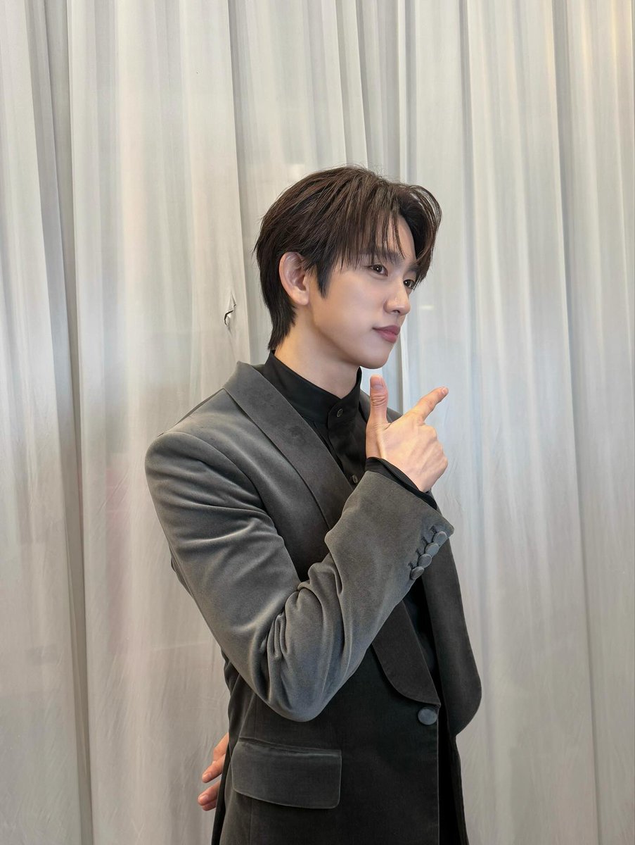 peachpage_net's tweet image. 251120 녕스타그램🍑#청룡영화상

우리 팬들 덕분에 어제 행복한 하루였어요. 많은 노력으로 만들어 주신 상 고마워요. 좋은 작품으로 보답할게요. 

Thank you, my fans. I know how much effort you’ve put in to bring me this award. I’m grateful, always, and I‘ll keep doing my best for you.…