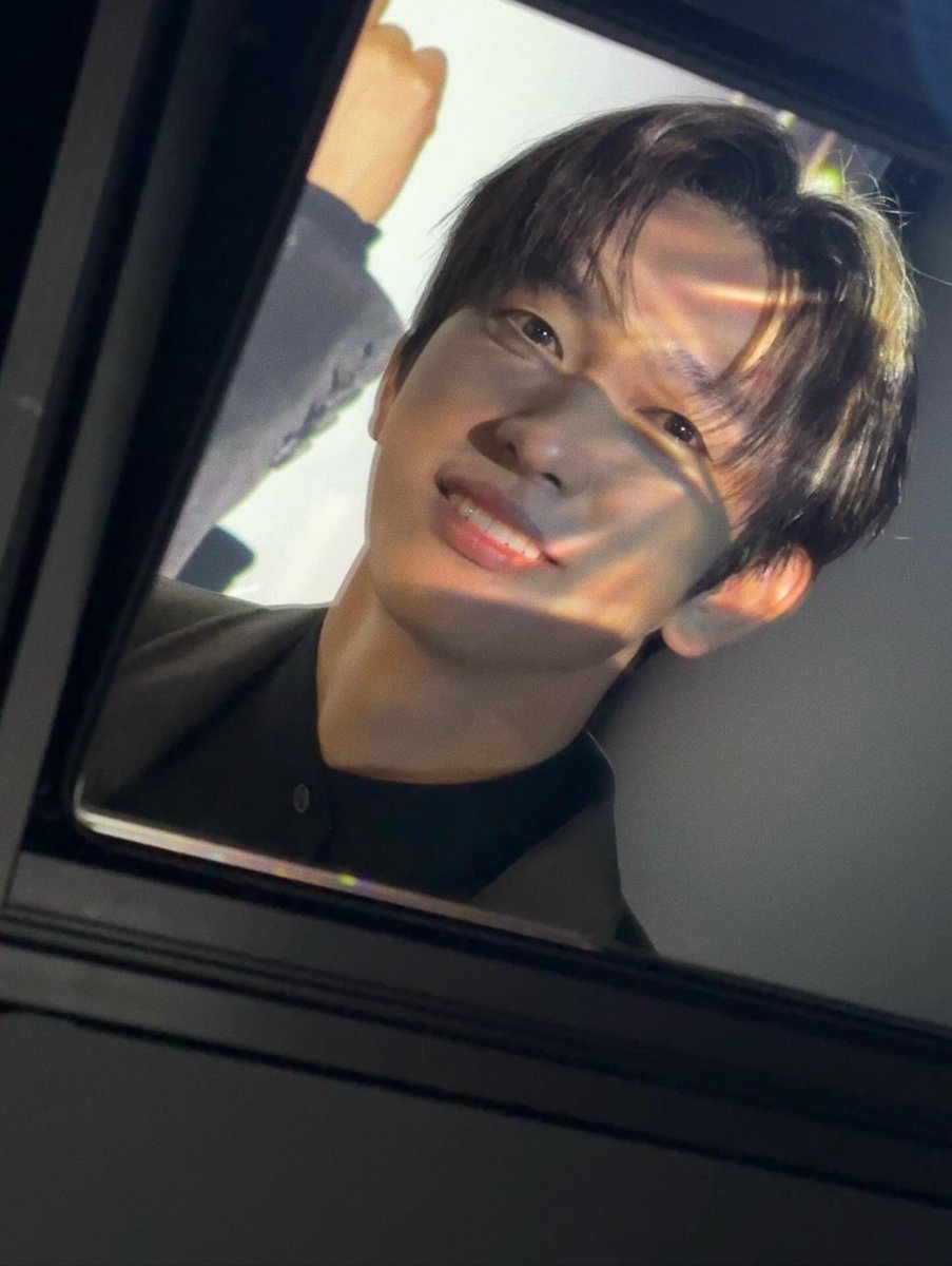 peachpage_net's tweet image. 251120 녕스타그램🍑#청룡영화상

우리 팬들 덕분에 어제 행복한 하루였어요. 많은 노력으로 만들어 주신 상 고마워요. 좋은 작품으로 보답할게요. 

Thank you, my fans. I know how much effort you’ve put in to bring me this award. I’m grateful, always, and I‘ll keep doing my best for you.…