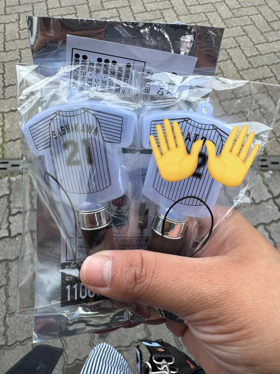 __n_sclm_8's tweet image. 譲)画像のもの

求)8..61.63

交換or買取🙆‍♀️

シーズン終わったのでグッズ整理します。

#chibaIotte 
#マリーンズガチャ