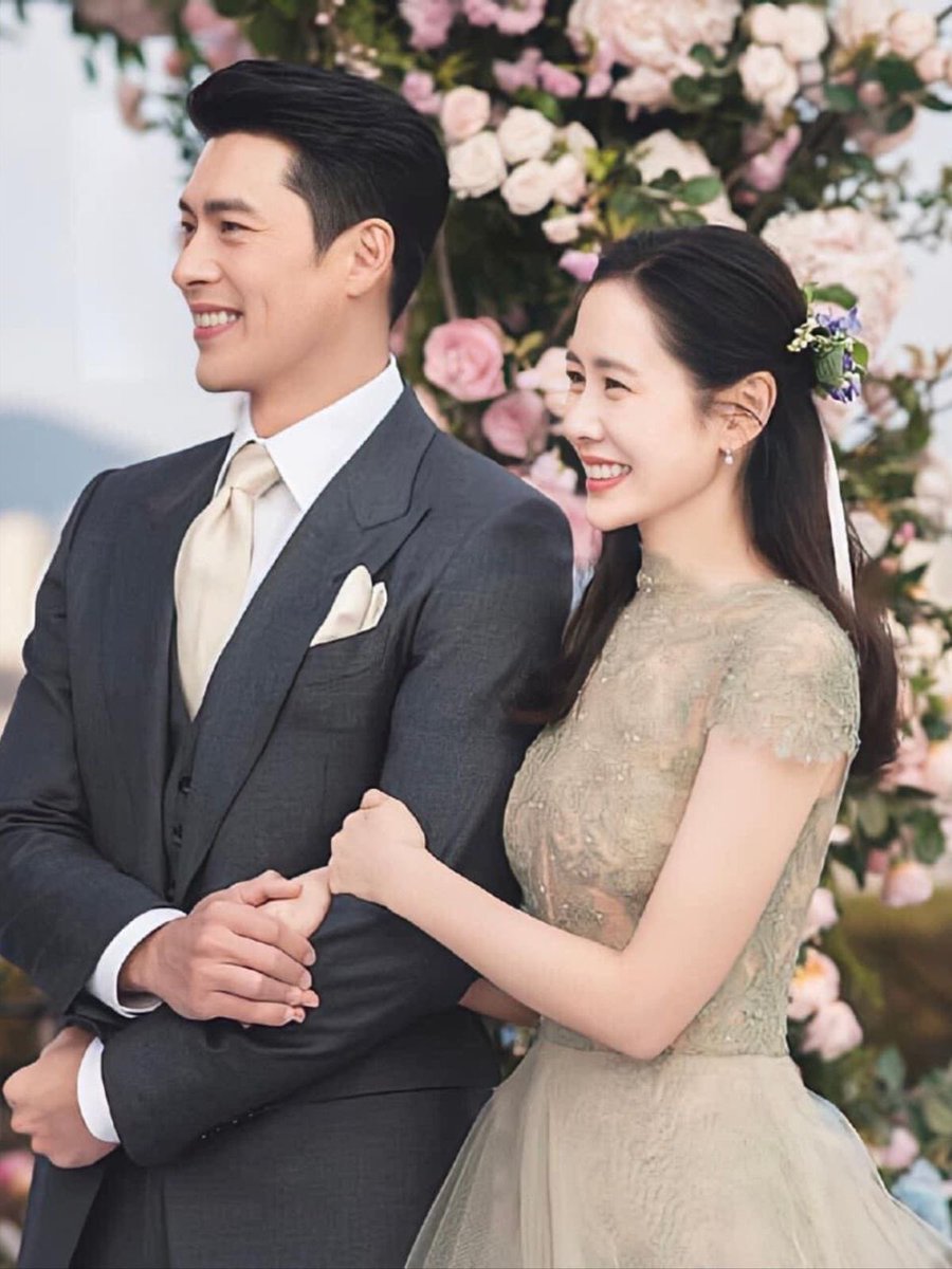 hxx8bx2's tweet image. @현빈 @손예진 두 분 그냥 화끈하게 결혼사진 다 공개해주시면 안 될까요