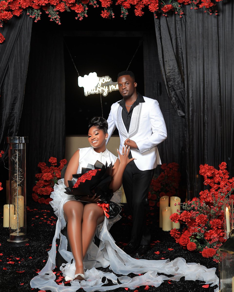 nantongo_carol's tweet image. The last slide is the year our journey began. 🤣🤭young, intentional, and full of hope. 8 years later, it still feels like yesterday. I’m not bragging but I couldn’t have found a better partner for a lifetime.
I found my person. And today, I get to call him my fiancé.🫣