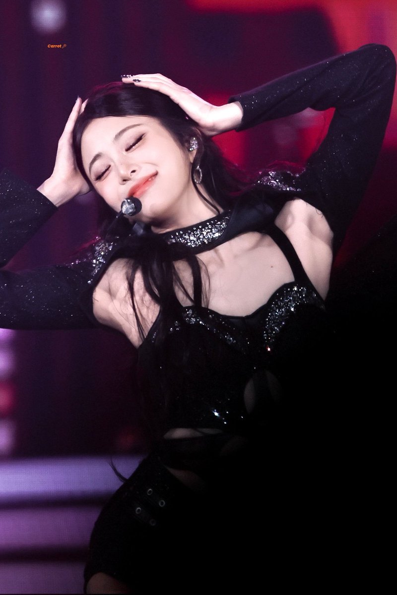 vv._o10ページ 르세라핌 #LE_SSERAFIM #EASY_CRAZY_HOT_ENCORE