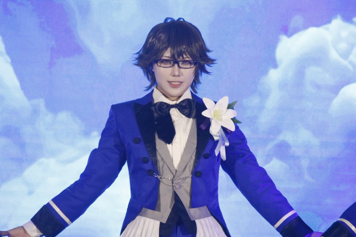 utpr / cos

              ⊹ ⋆ﾟ˚₊‧꒰ა HE★VENS ໒꒱ ‧₊˚ ⋆ﾟ⊹
                                鳳瑛一 💔

                " 天国へと行かないか？ 共に
                       さあ新時代の始まり "