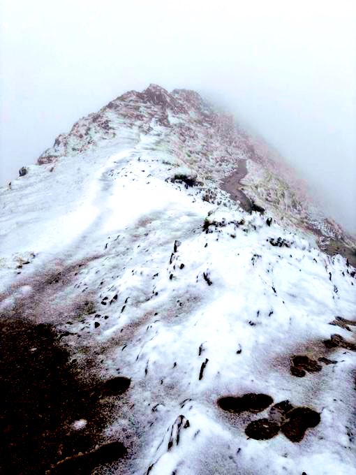 CatoCrane's tweet image. Stay Safe !  Keep Off the Snow on Yr Wyddfa - #Snowdon - Don’t Forget that the Successful Mount #Everest Team Trained Here in Winter 1952/3 to Replicate the Dangers they would Face !! @shrewsmorris @thesaleroom @MartinG8177 @chestertweetsuk @LivEchonews @MikeRoyden @ExplSnowdonia