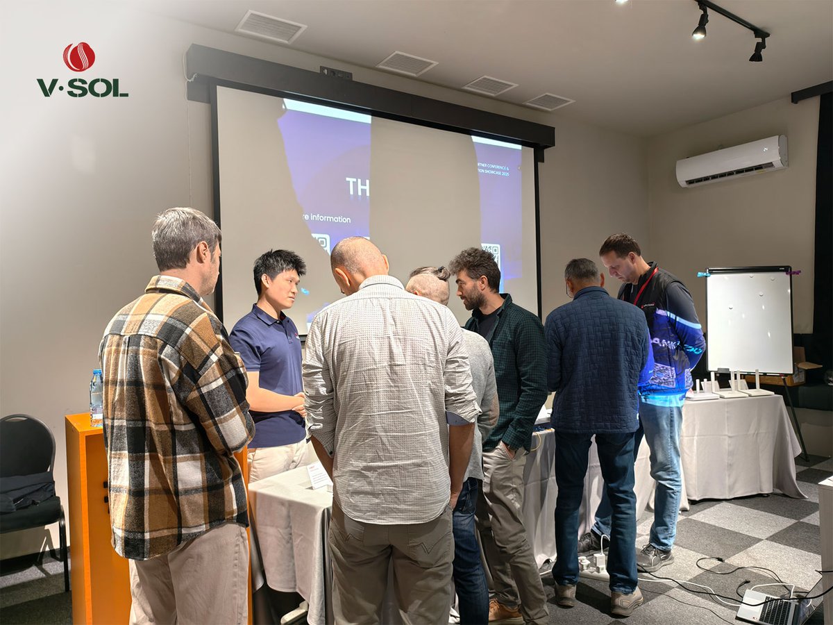 vsolution_fttx's tweet image. 🤝🔧 VSOL x XCOM successfully wrapped up technical workshops in Sofia, Plovdiv &amp;amp; Varna! Showcased XGS-PON products, cloud management platform &amp;amp; VST App—drawing strong interest from Bulgarian operators. Great discussions, demos &amp;amp; raffles! Thanks to all participants! #VSOLBulgaria