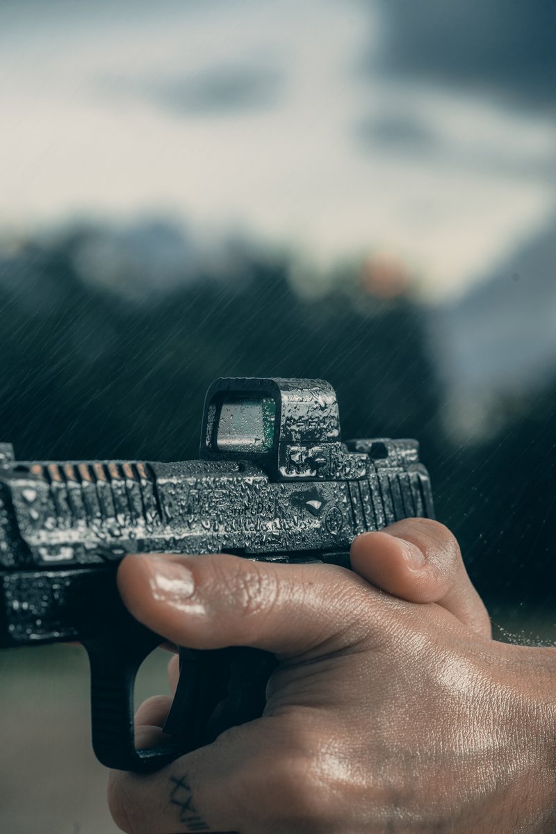 OsightWorld's tweet image. 🔫 Lock &amp;amp; Load. Ready for Action. 🔥
·
·
·
Sharper sighting leads to better skills.

#Osight #TacticalGear #LockAndLoad #ReadyForAction #GearUp #Precision #NoLimits