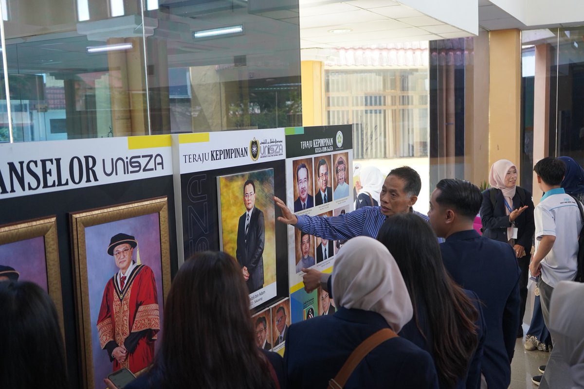 UniSZA_library's tweet image. Lawatan dari Universitas PGRI Pontianak, Indonesia.
Tarikh: 16 November 2025 (Ahad)
Masa: 12.30 tengah hari
Peserta: 18 orang

#UniSZA
#perpustakaanalwathiqubillah
#uniszapastitahu
#IlmuDemiFaedahInsan
#ProudlyUniSZA
#lawatankepwbunisza