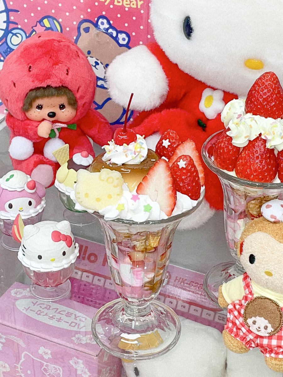 드디어 돌아온 수잇해피 딸기파르페들 〰️ 🍓
11월 21일 금요일부터 만나보실 수 있어요 (๑´ސު｀๑)