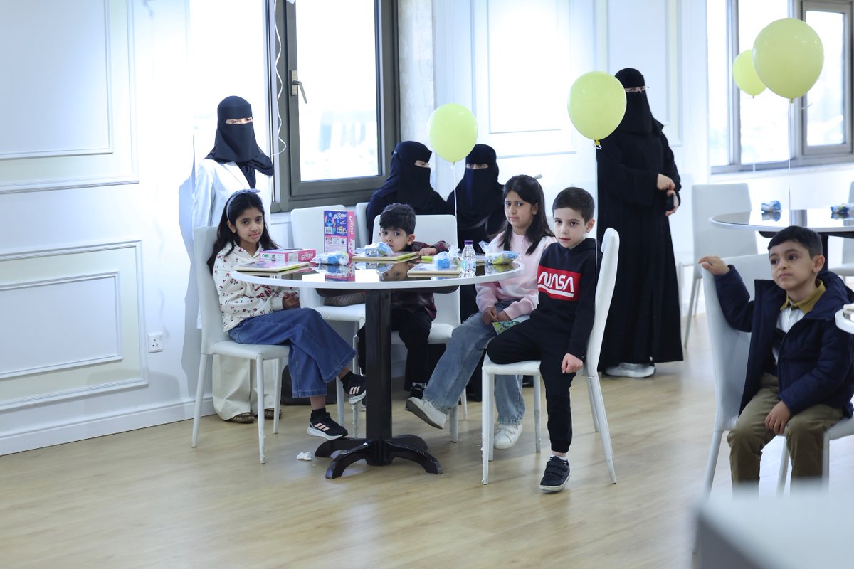 غــرفــة أبــهــا tweet media