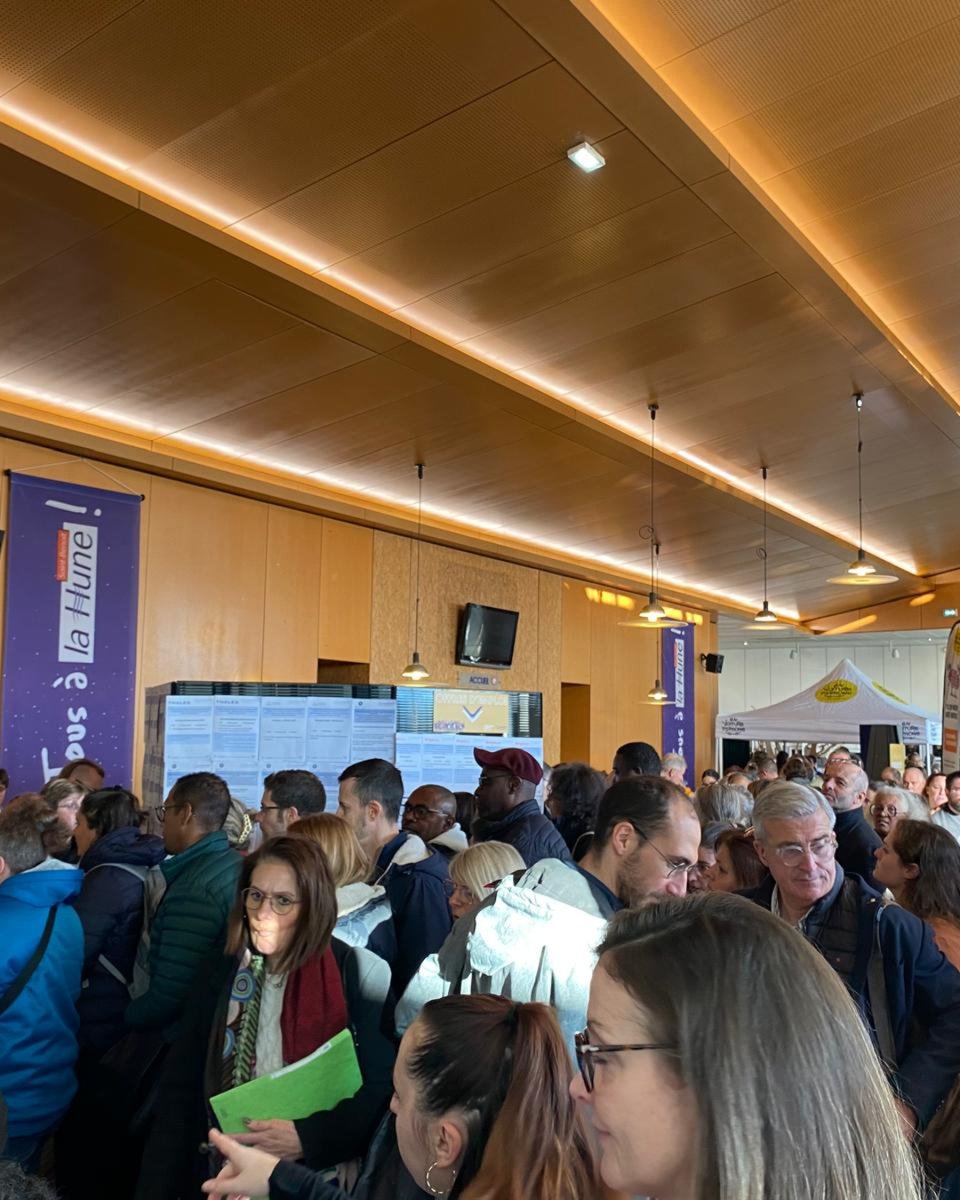 HandiConseils's tweet photo. Présents au Forum Emploi Handicap (SEEPH 2025) avec DELTA 86.
Découverte de TADEO, une solution d’accessibilité puissante.
De belles rencontres 🤝
#SEEPH2025 #Inclusion https://t.co/xbZocyIMGq