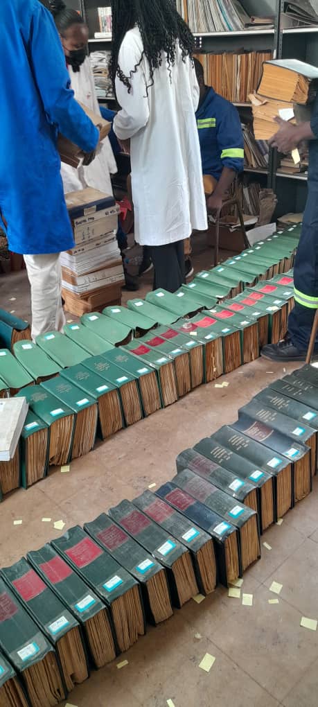 Zim_Archives's tweet image. Ending NDS1 on a high note! The National Archives is setting up the 13th Community Archives in Bulawayo Province. Empowering communities to preserve their heritage, leaving no one and no place behind.
#LeavingNoOneBehind #NDS1 #CommunityArchives #Bulawayo #NationalArchivesZW