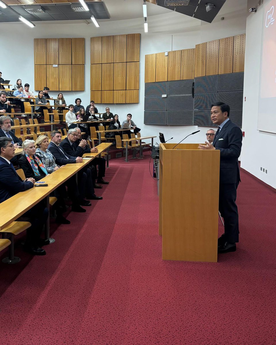 Bled Strategic Forum tweet media