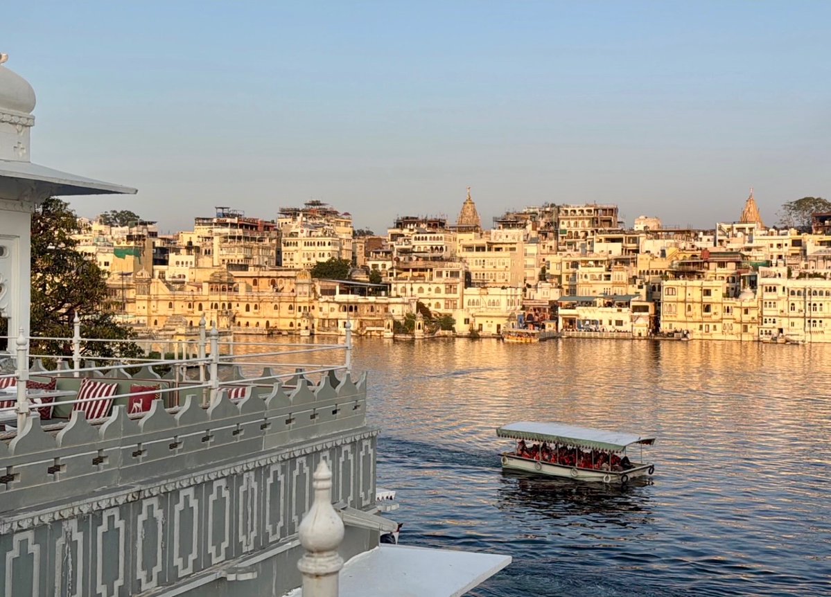 limitedmahesh's tweet image. I avoid the places I don&apos;t belong, and I wait at the doors of the people I love but I never ring the bell in either case