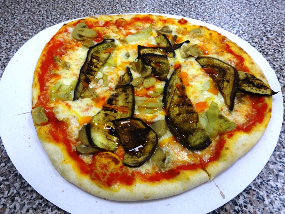 KJSChatrath's tweet image. Sharing photos of visit to Genoa, Italy in 2018..............K J S Chatrath ; fiftyplustravels.blogspot.com/2025/11/sharin…

Baingan Pizza Kya? #kjschatrath