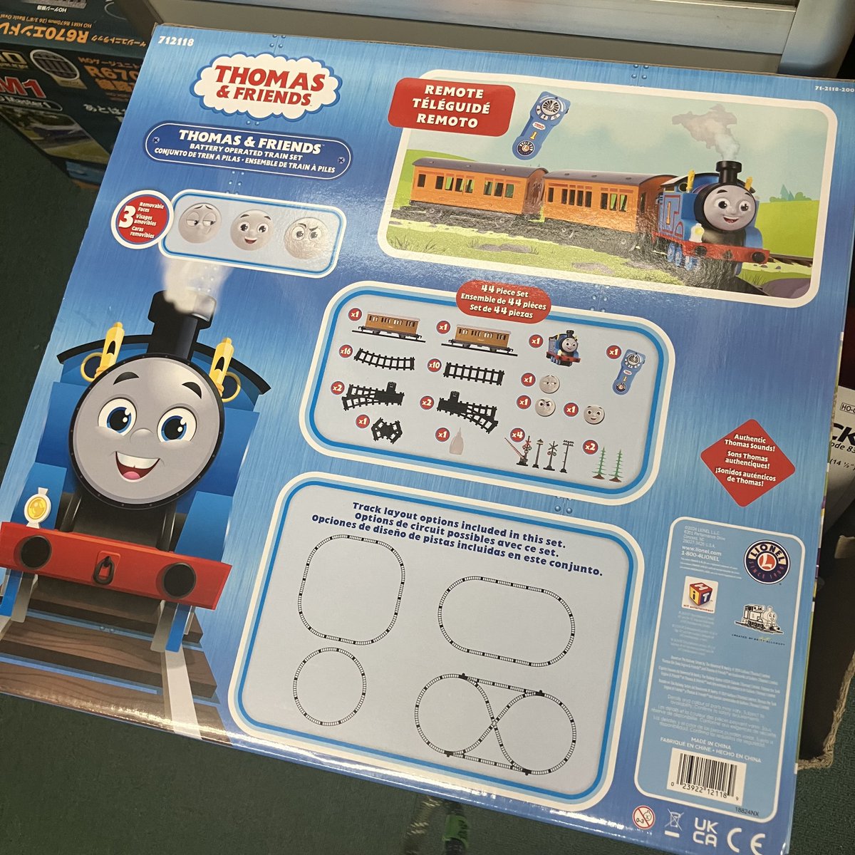 アニメ顔トーマスの鉄道模型入荷しました！ レールの幅はOゲージ。電池
