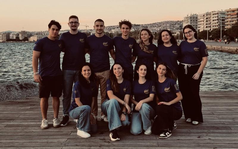 Φοιτητές του ΑΠΘ κέρδισαν χρυσό  με καινοτομία κατά της λευχαιμίας.
Να και οι καλές ειδήσεις.....