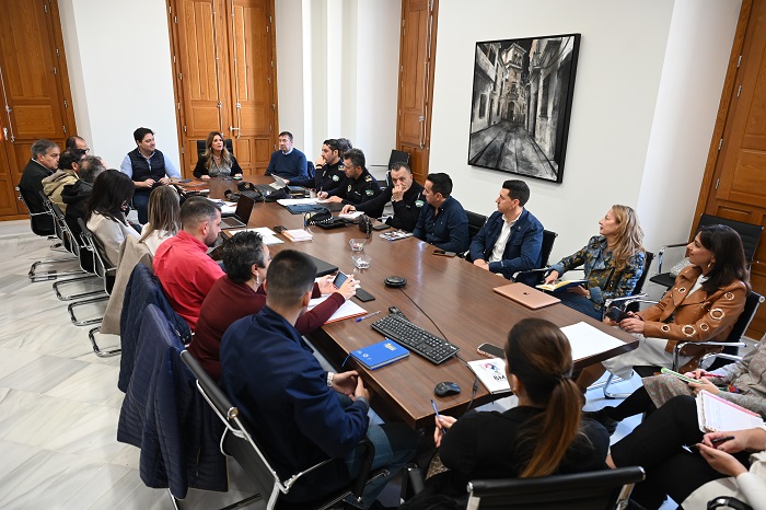 OndaCeroJaen's tweet image. El @aytolinares prepara la campaña de #Navidad
acortar.link/q0etQo #comercio