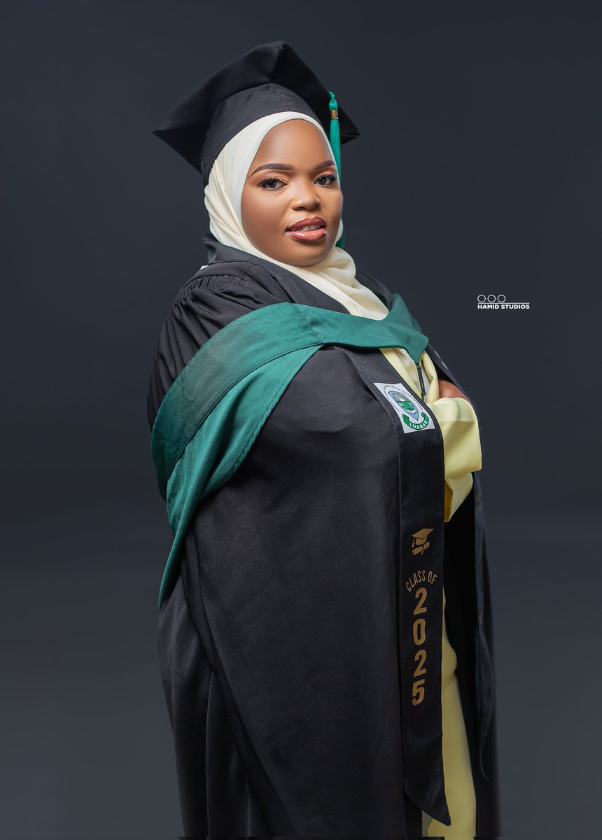 Khard2420's tweet photo. Alhamdulillah🥳🔥
Bachelor of science in Agricultural economics with credit
Khadija Credit Nachape Mwale. Congratulations to me🤗🔥 https://t.co/lzGuWLRPwD