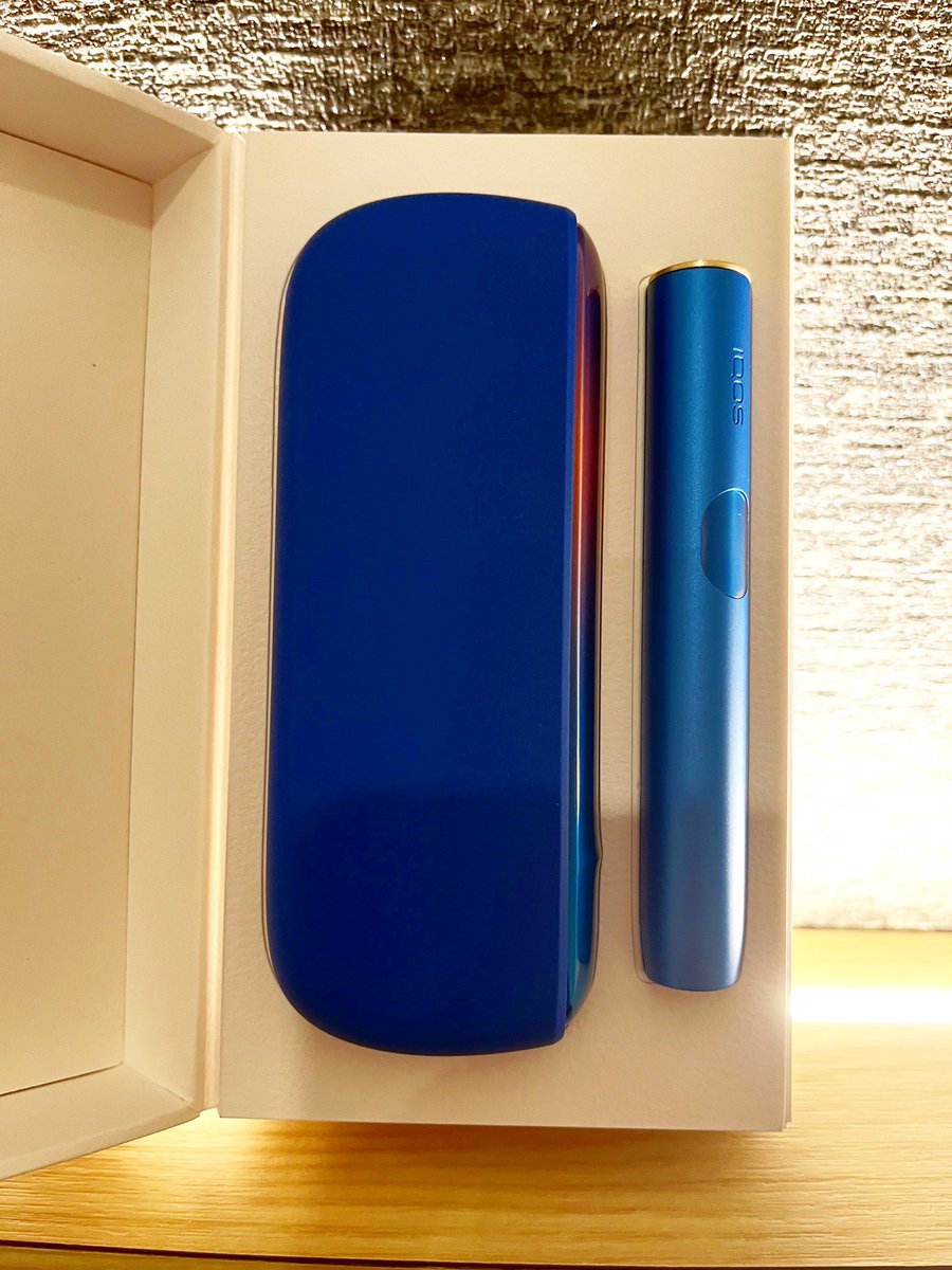 GetouKenjaku's tweet image. 10/29発売の数量限定【#IQOS  #ILUMAi #ギャラクシーブルー モデル】を或る事達成の自分へのご褒美に妻に内緒でこっそりGET🪐初めて見た時から一目惚れで欲しかったんだけど何処にも無かったのを昨晩地方のコンビニで見つけ買わずに後悔するより買って後悔しようと思って購入😍綺麗✨
#アイコス