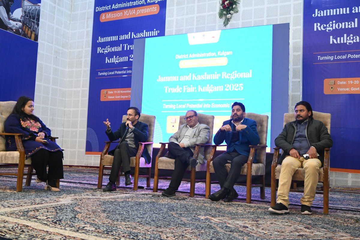 DioKulgam's tweet photo. J&amp;K Regional Trade Fair Continues on Day 2 at #Kulgam
The day started with an insightful session titled “Building Business and Trade: The Fundamentals.” 
   The session was moderated by Ms. Gauri Deoli and brought together a panel of esteemed speakers, including: https://t.co/c52ZwLNwrQ
