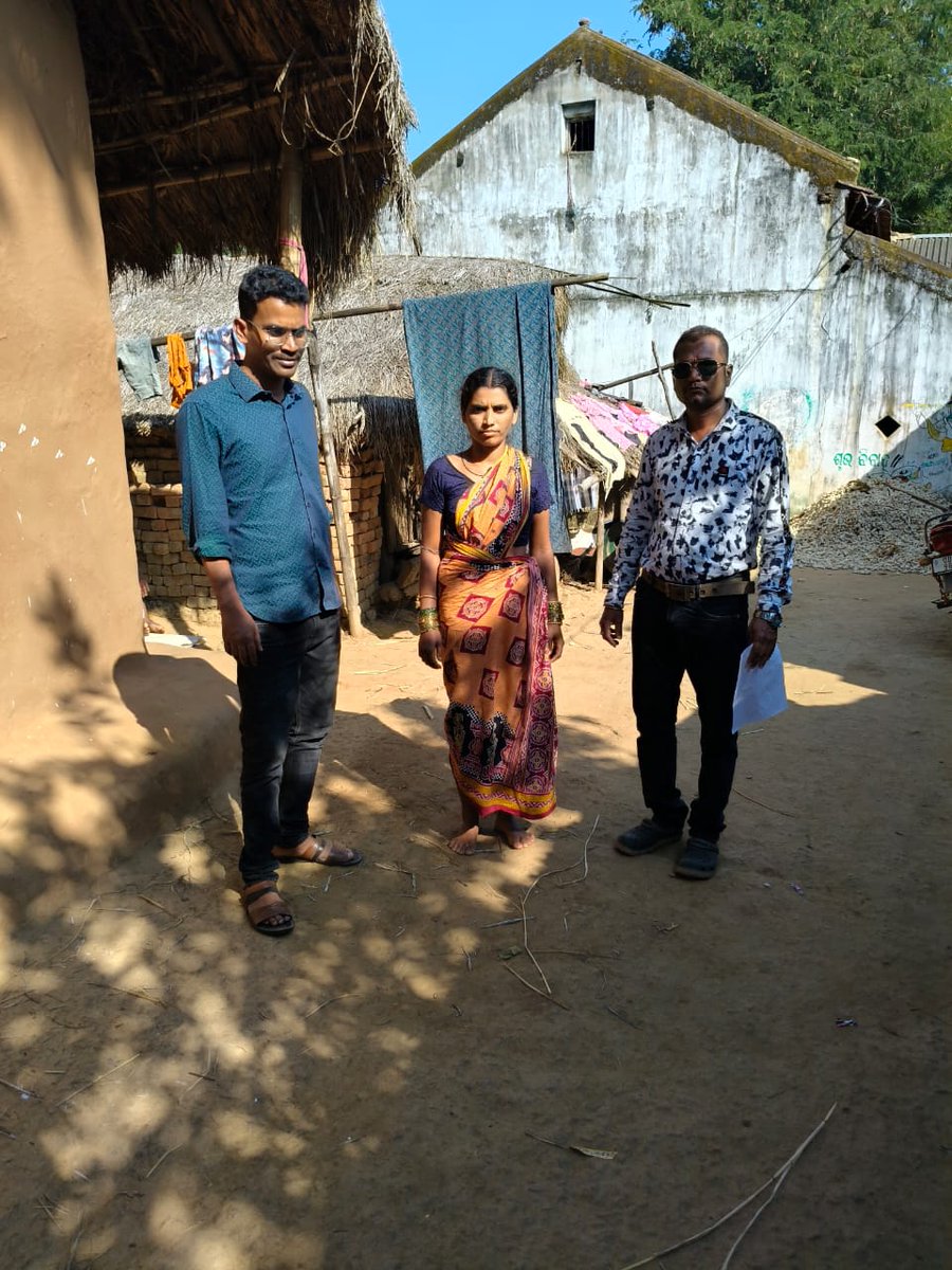 Lop distribution has been initiated in Nabarangpur Block for eligible IHHL beneficiaries. #HumaraSauchalayHumaraBhavishya