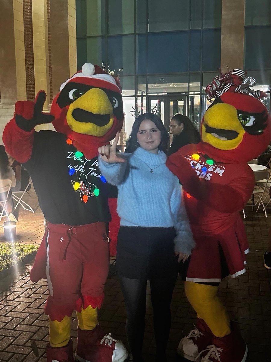 cornurl's tweet image. The difference from my first undergraduate semester at Lamar to my first graduate studies semester is CRAZY