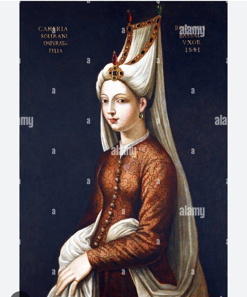 Hajja757's tweet photo. @bgyetherr the headdress must be like this.  Sultana looks. https://t.co/3bpZqaJ3hi