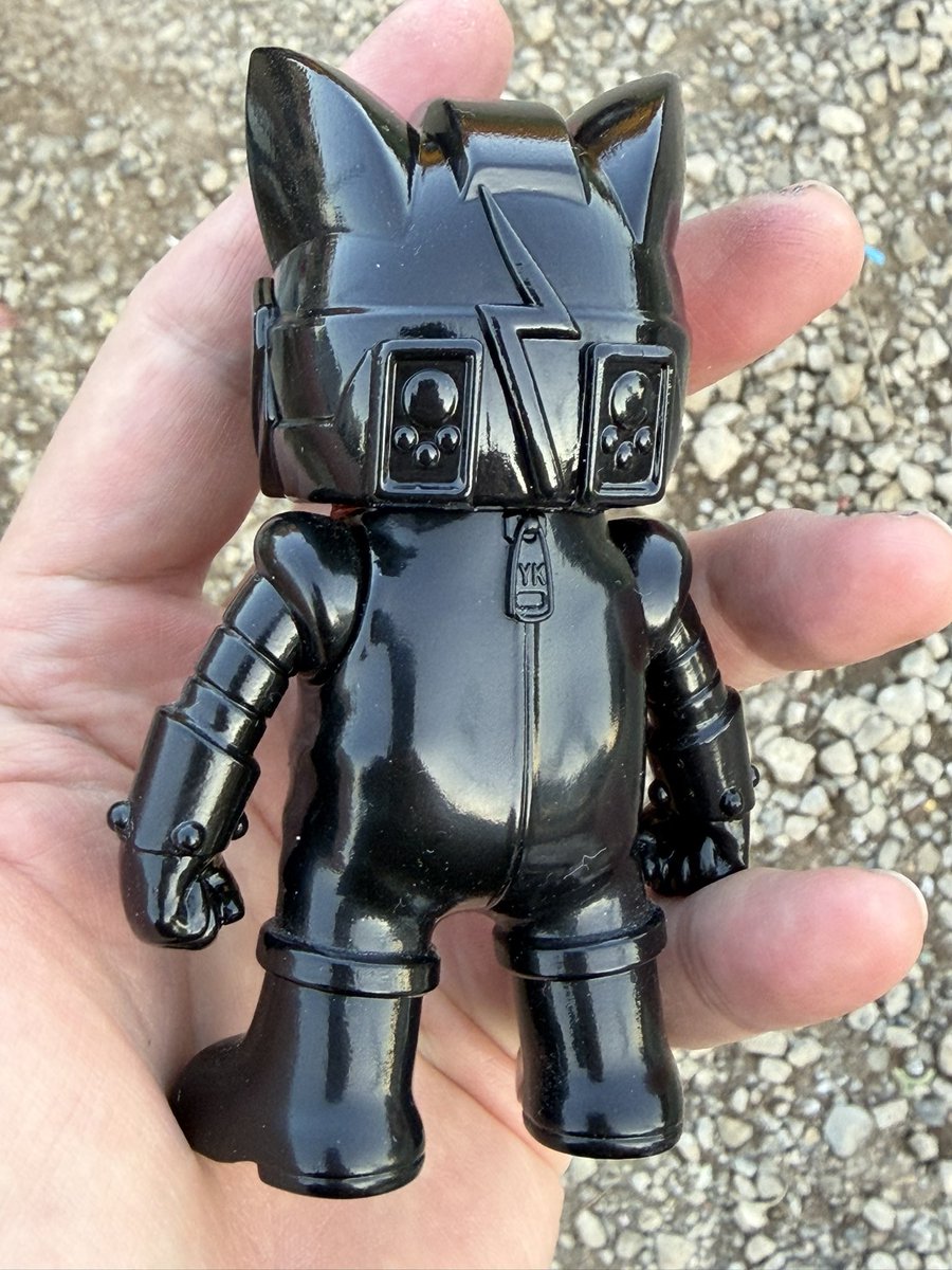 ピンクトイズ@さん家ソフビ決起集会 (@pinktoys1919) / Posts / X