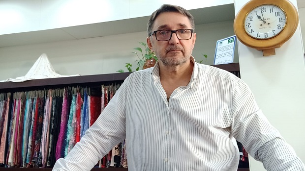 OndaCeroJaen's tweet image. Jesús Espinosa de los Monteros Choza, responsable de Tejidos El Carmen, nos habla de este comercio, el más antiguo de la ciudad de Jaén, fundado en 1886
acortar.link/R8DFhx #comercio #podcast