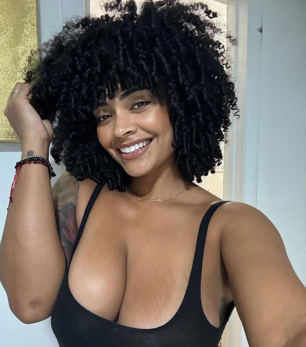 RuthOvibes's tweet image. Good morning yall... Feel the fun💫🦋