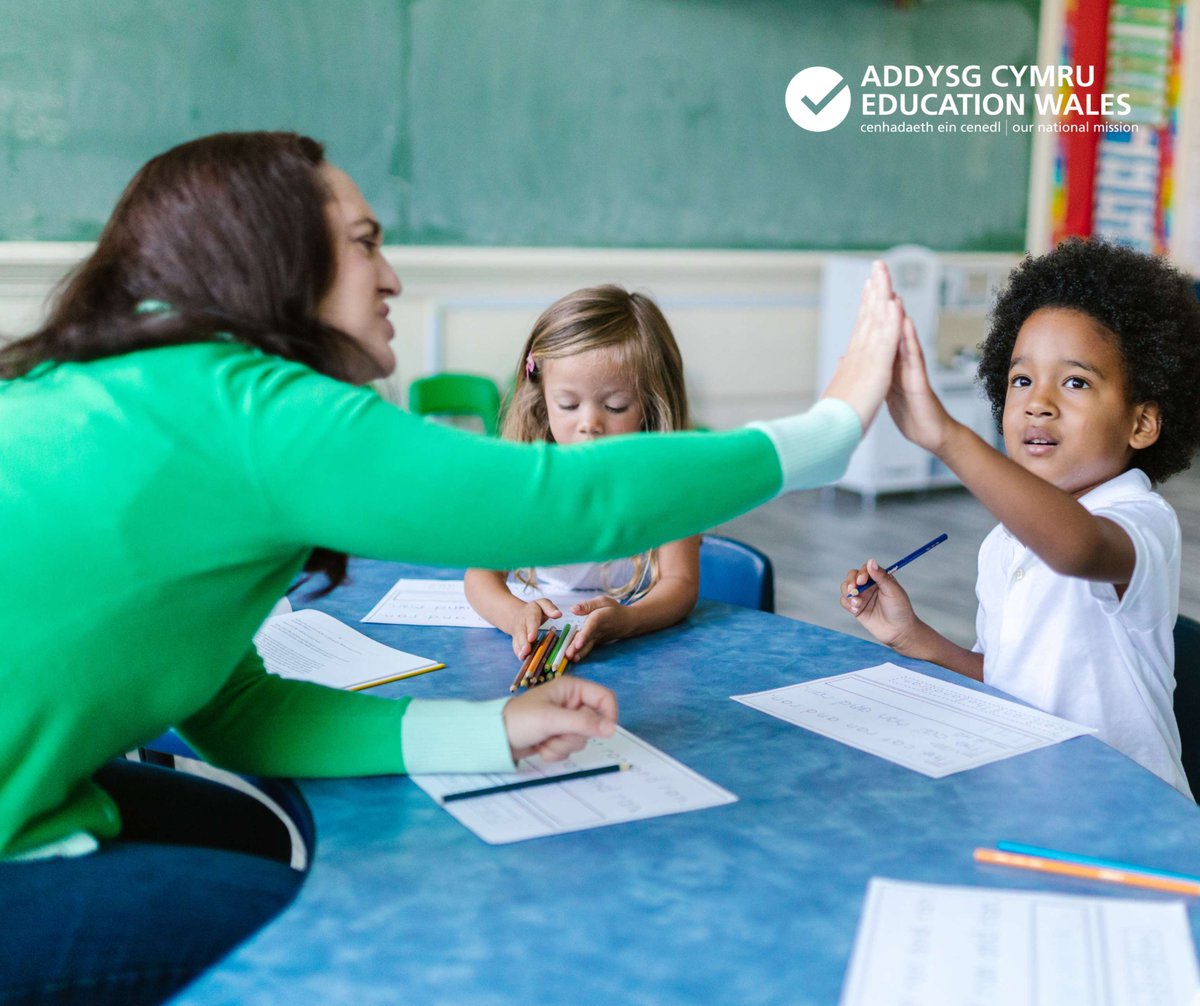 LlC_Addysg's tweet image. Cynorthwywyr Addysgu - hoffem glywed gennych chi!
 
Mae gennych gyfle i helpu i lunio dyfodol eich proffesiwn.
 
Ymunwch â’r Athro Mick Waters i rannu’ch profiad a helpu i gyd-greu’r safonau newydd ar gyfer cynorthwyo addysgu.
 
Cofrestrwch yma:
 
forms.office.com/e/4ejADybzp1