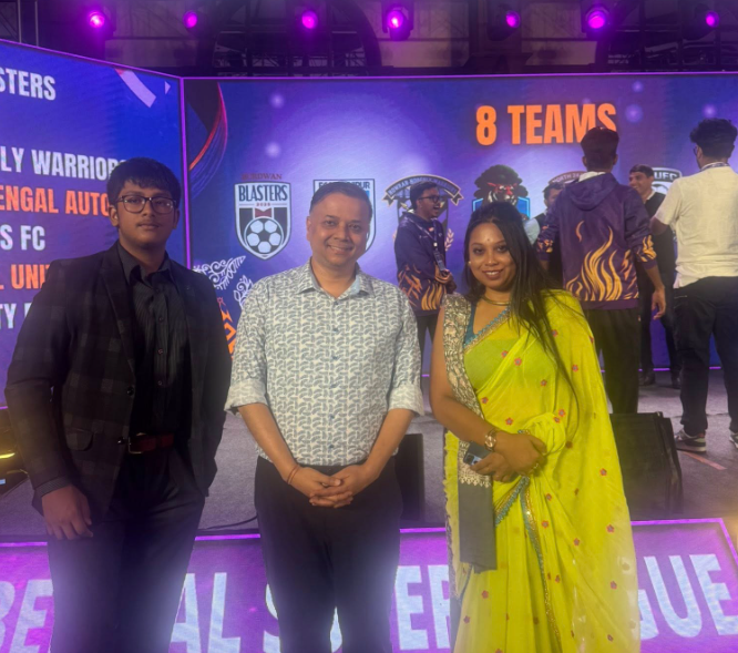 TheRealVivekG's tweet image. Good vibes, loud cheers, and Bengal Super League magic.
#BengalSuperLeague #BSL #GameDayVibes #SportsFever #StadiumNights #LiveSports