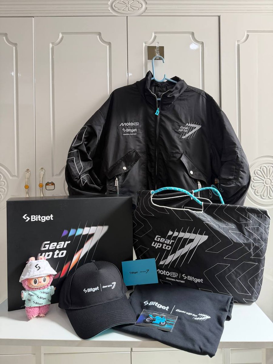 bitgetvietnam's tweet photo. ❤️ Telegram @tradeonbitget channel reaches 5,000 Subscribers – Big GiveAway!

🔗 https://t.co/ALtbGJ01J3

🎉 Exclusive merch #GearUpto7 celebrates Bitget's 7th birthday & MotoGP collaboration
- 1 combo Moto Shirt + Bag
- 1 combo Tshirt + Hat + Pin

⭐️ Create Bitget account and receive $10

✅Create account via this link:
https://t.co/P6vLyqXdt3
✅ KYC -> deposit $100 -> trade volume $50
=> 10 winners, $10 position voucher/person

👊 Join the mission, collect points, and take Bitget's merch home!