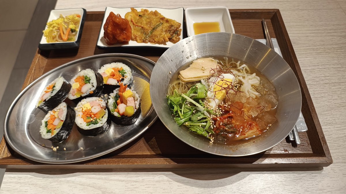 今日はまだ食べた事なかったご飯を沢山食べたー🥰