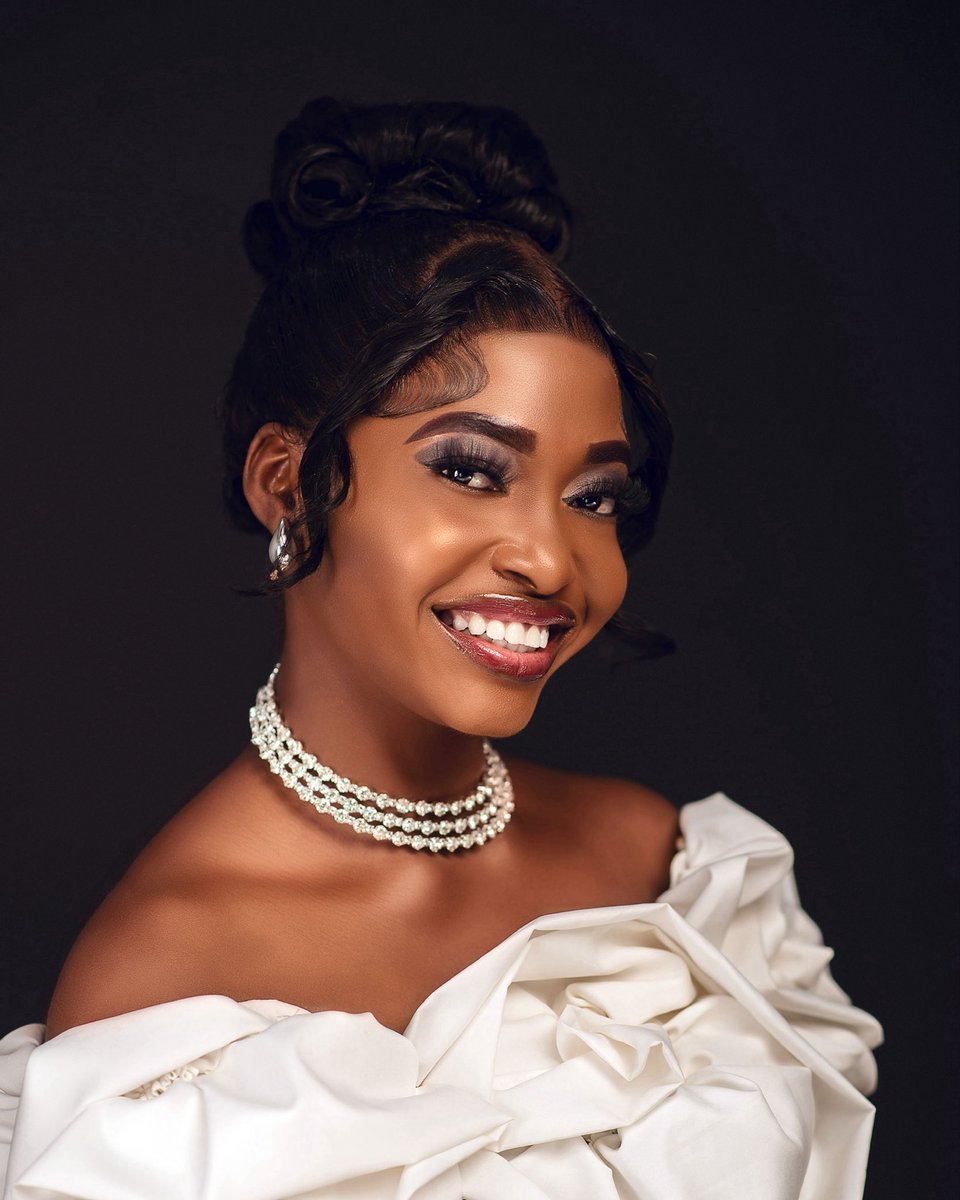 Grey_cii's tweet photo. Late birthday post because good things take time. And I am good things. 😉🔥

Happy birthday to me😍🎉🥳

#birthdaygirl https://t.co/XsEQazBwml