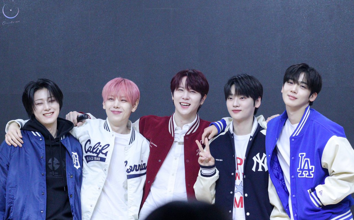 251119 메이크스타

오늘의 위아이 🥰💖

#위아이 #WEi #장대현 #김동한 
#유용하  #김요한 #강석화